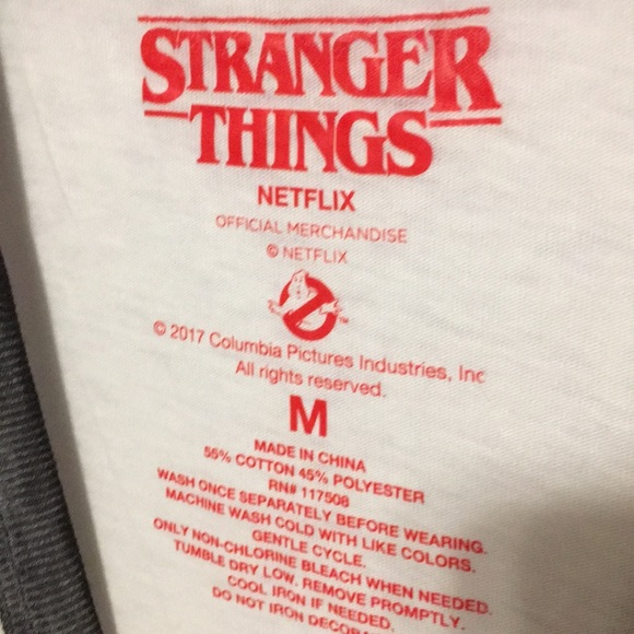 Stranger Things Ghostbusters M Graphic Tee - Picture 2 of 3